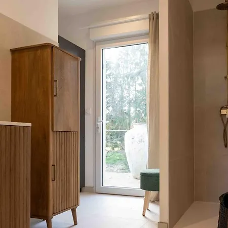 La Maison Chaplin, Modern For 4 People And Outdoor Area
