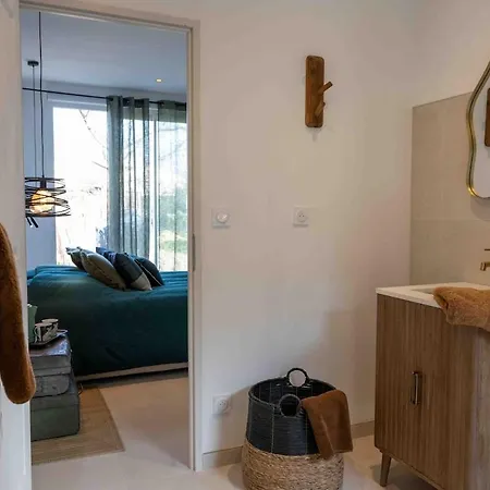 La Maison Chaplin, Modern For 4 People And Outdoor Area